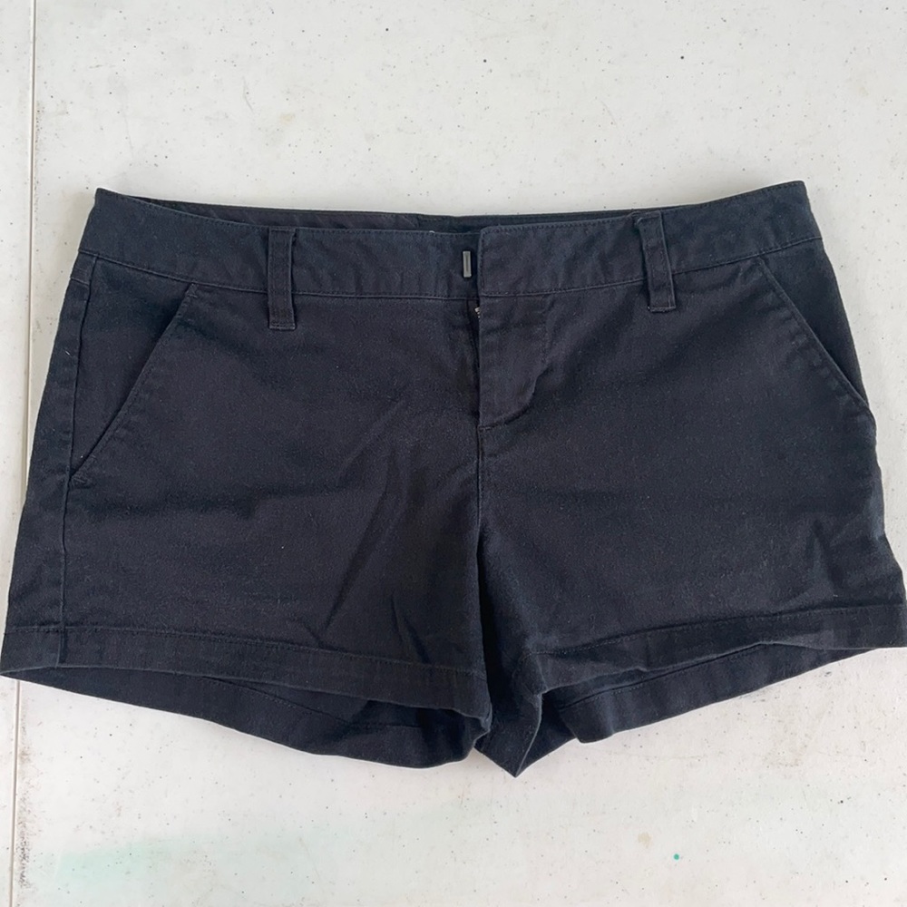 Volcom Shorts black size 26